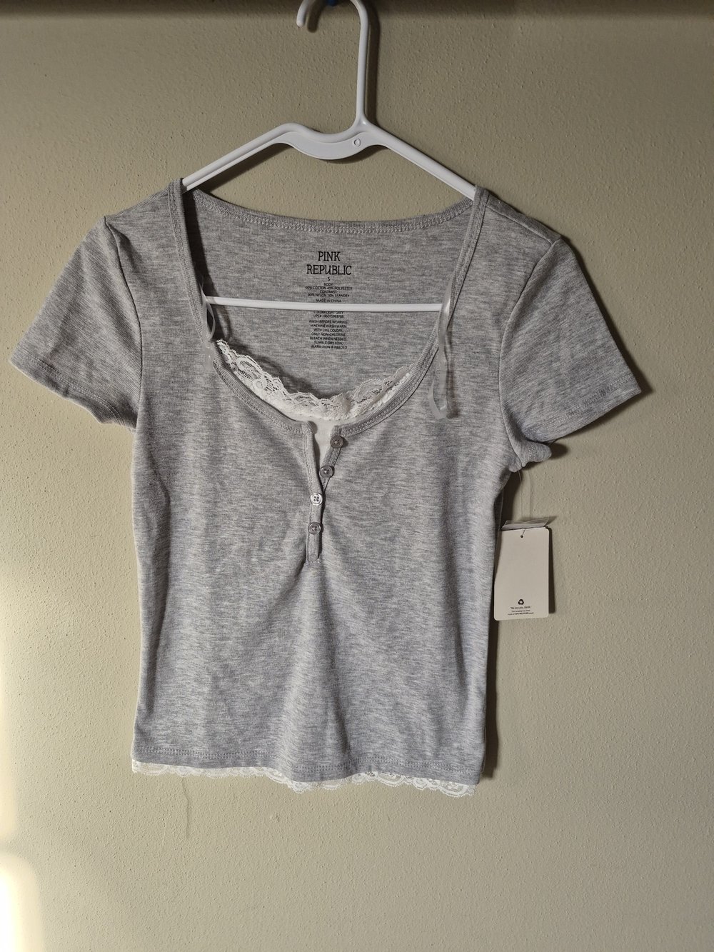 Pink Republic Gray Short Sleeve Lace-Trim Henley Tee
